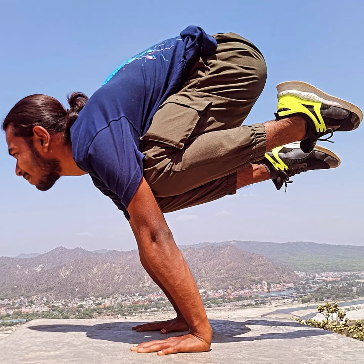 Viraj teaching yoga in the Himalayas